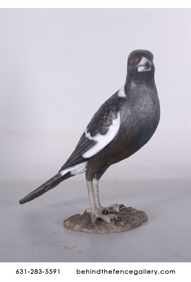 Magpie Bird Statue