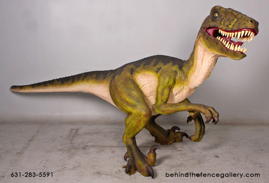 Dromaeosaurus Statue