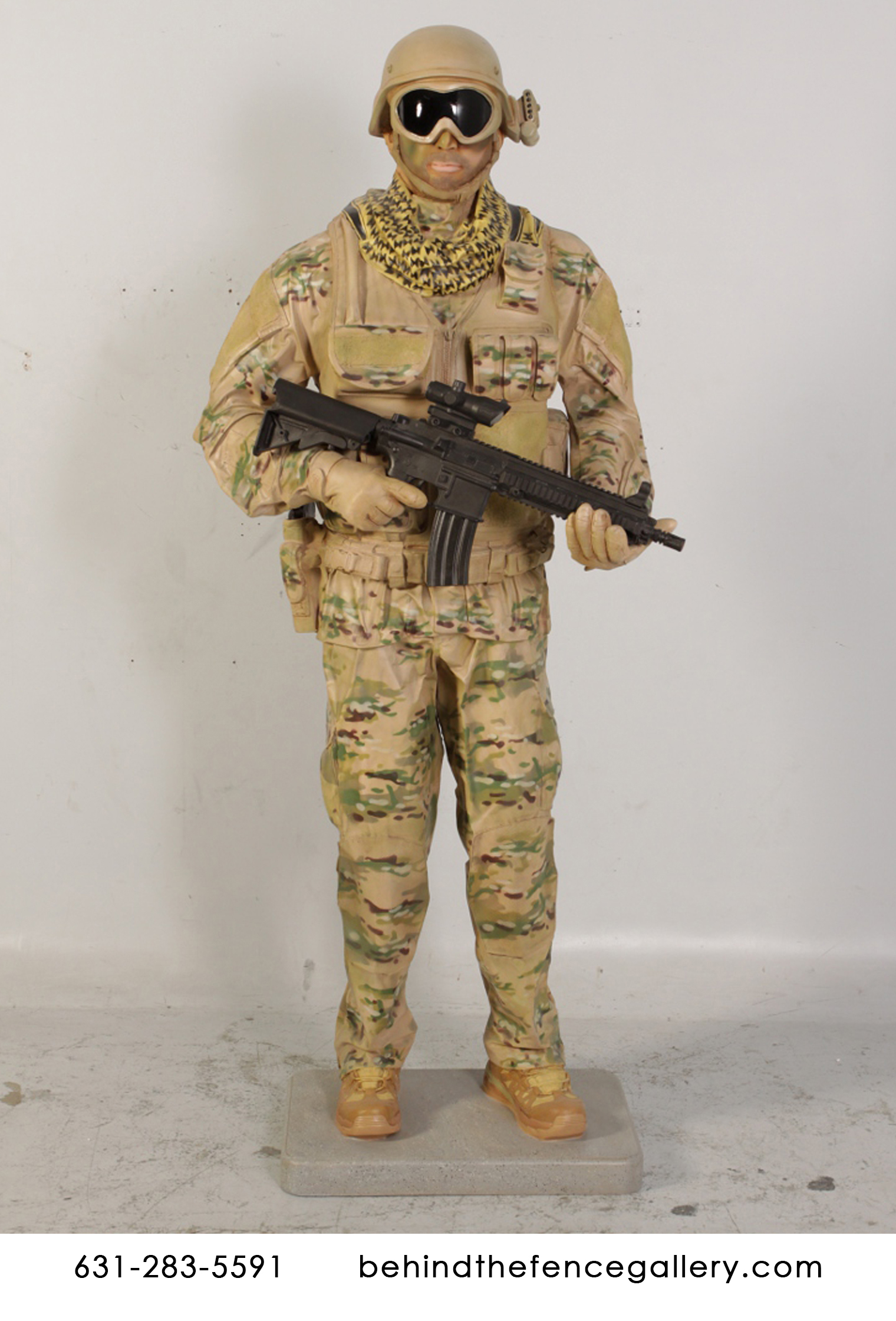 Tactical Desert Soldier - Click Image to Close