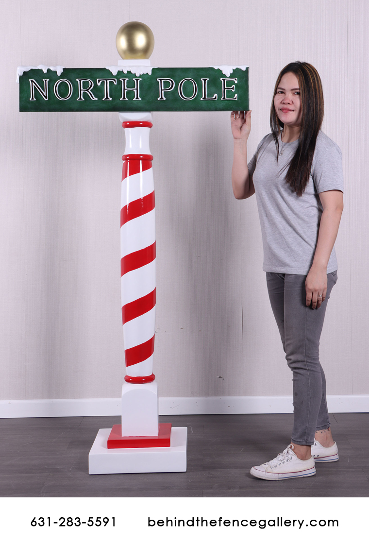 (image for) North Pole Sign Statue