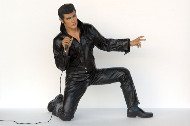 Elvis Kneeling with Microphone 6ft.
