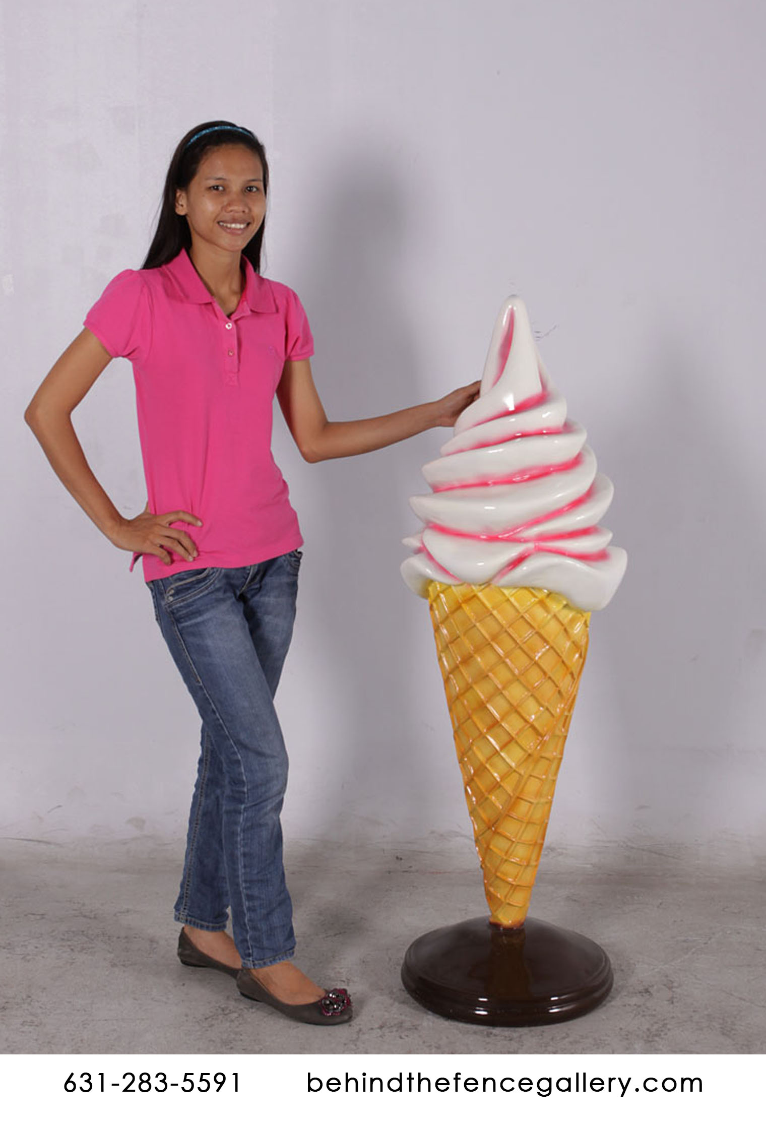 (image for) Soft Serve Vanilla Ice Cream Twist Cone on Base Statue