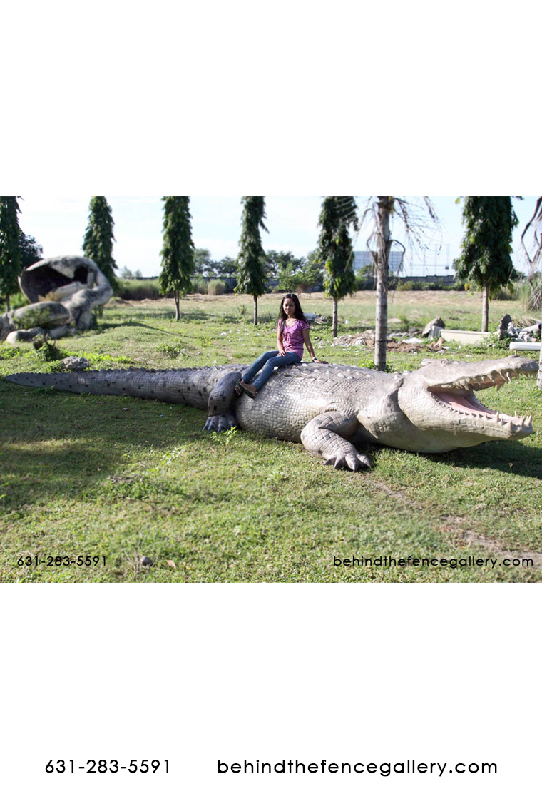 (image for) Large Crocodile Statue 28 ft.
