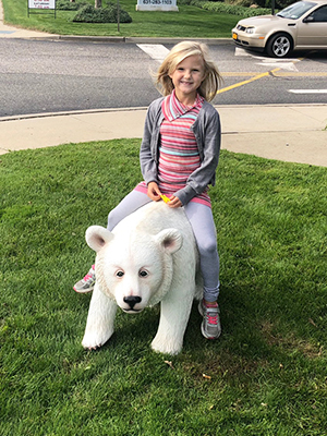 Baby Polar Bear Statue - Click Image to Close