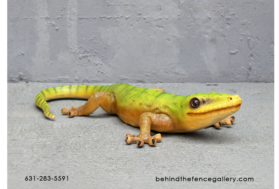 Gecko lizard Statue