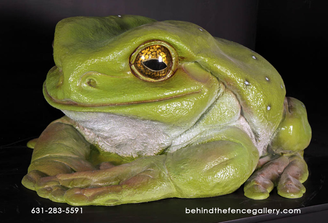 Tree Frog Statue Jumbo