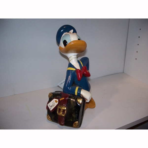 Donald Duck with Suitcase - Click Image to Close