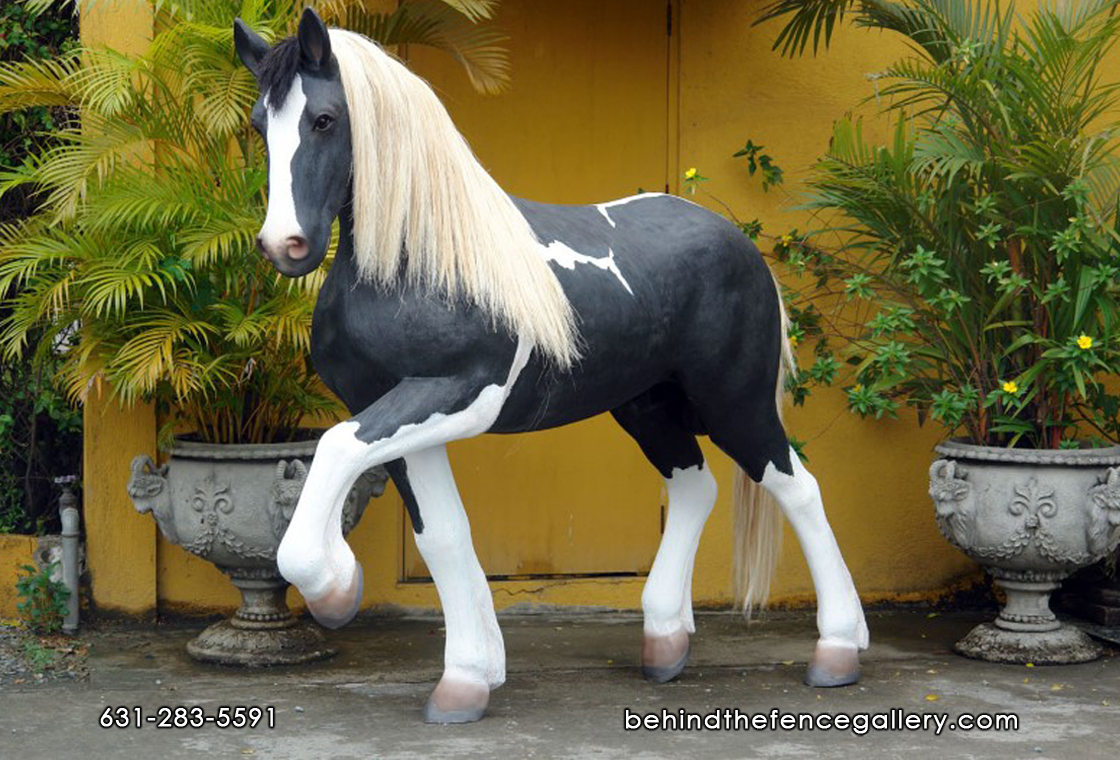 Lifesize Piebald Horse - Black & White