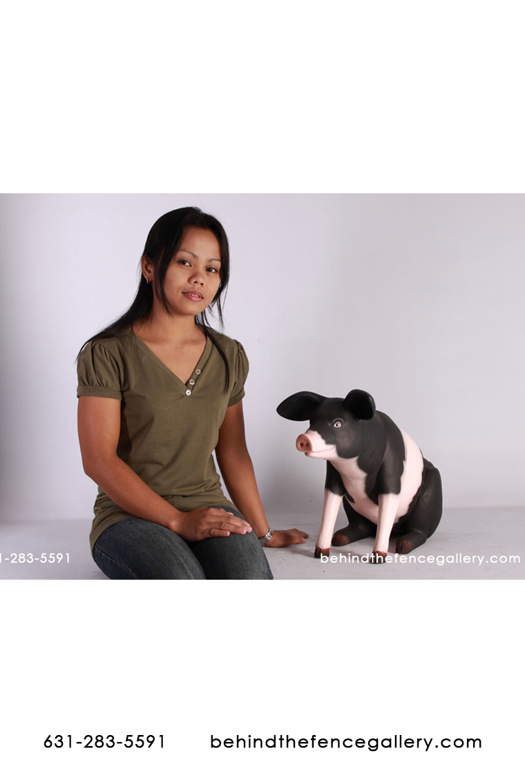 Small Sitting Pink and Black Pig Statue