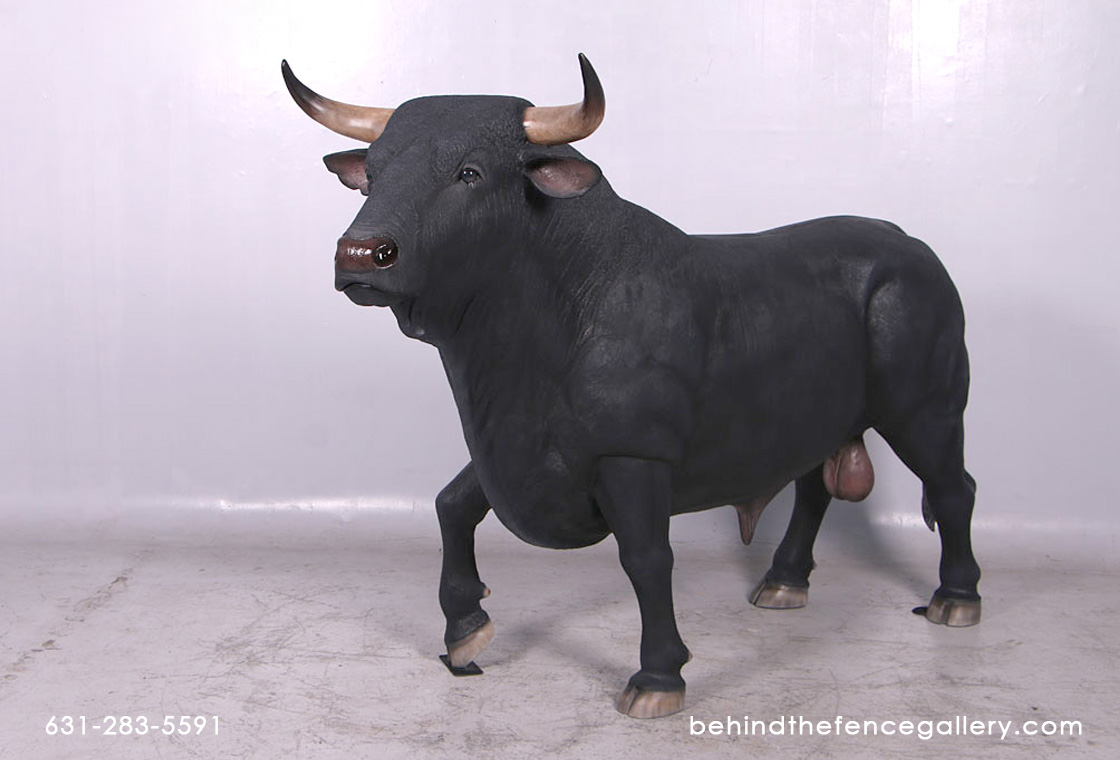 Spanish Fighting Bull Statue - Head Up